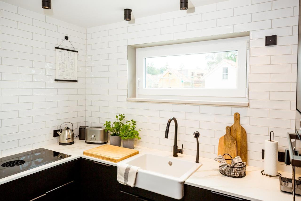 Modernes Mit Kamin Und Sauna Am Altdorfer See, Hunde Sind Herzlich Willkommen * Krakow am See